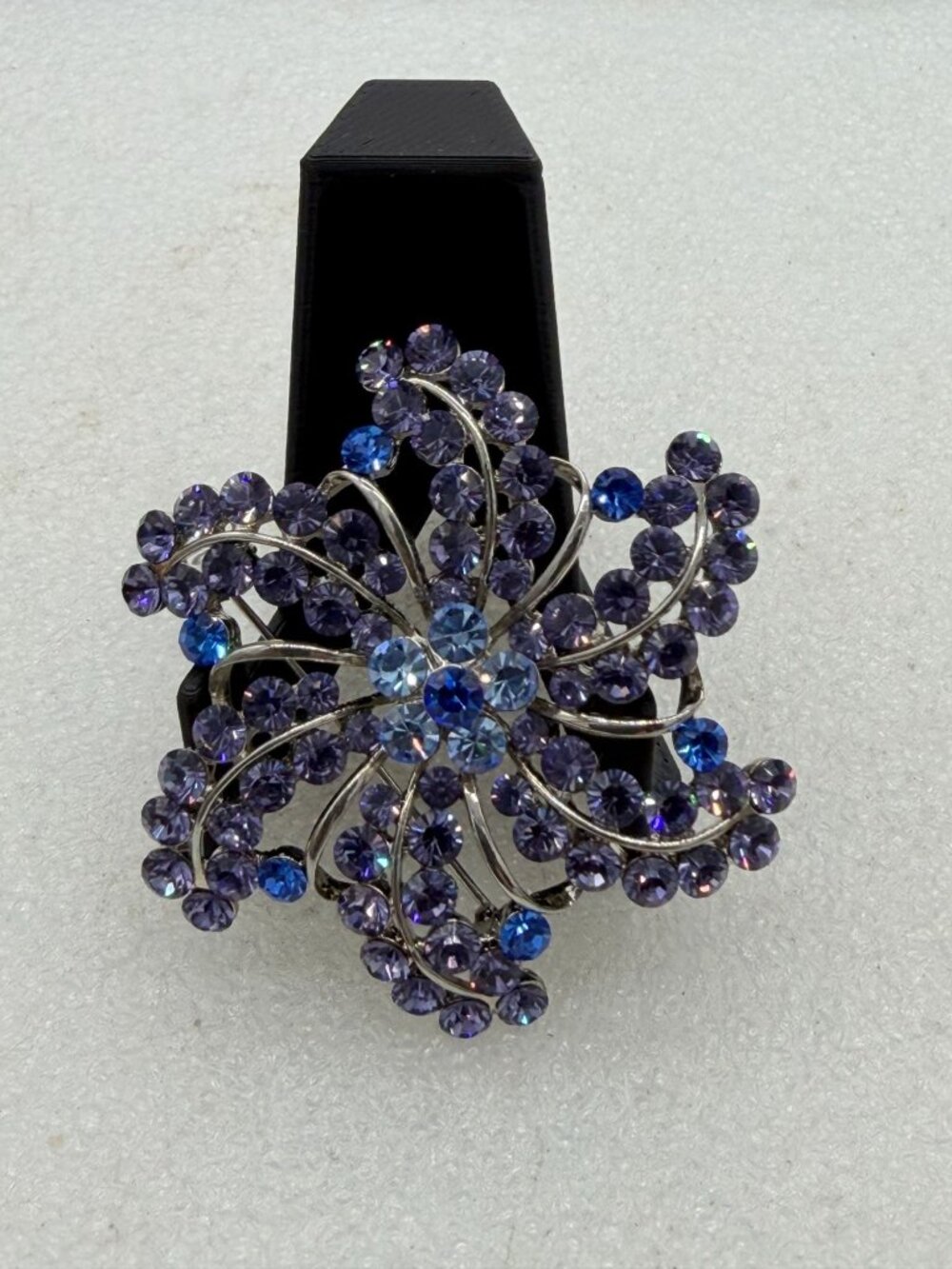 Silver Tone Floral Sunburst Brooch Pin Purple Blue Rhinestones